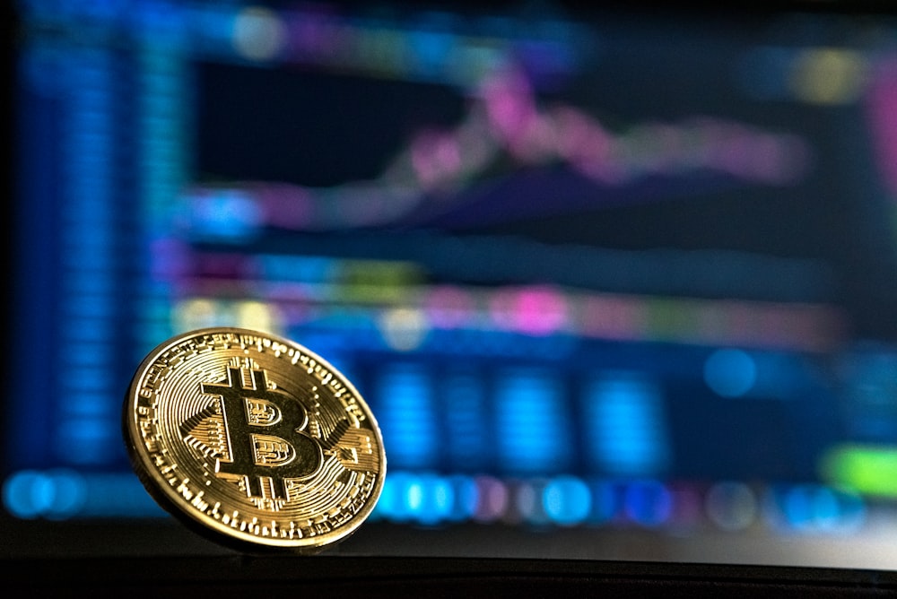 Bitcoin Holds Above $67K as Markets Eye Next Fed Decision
