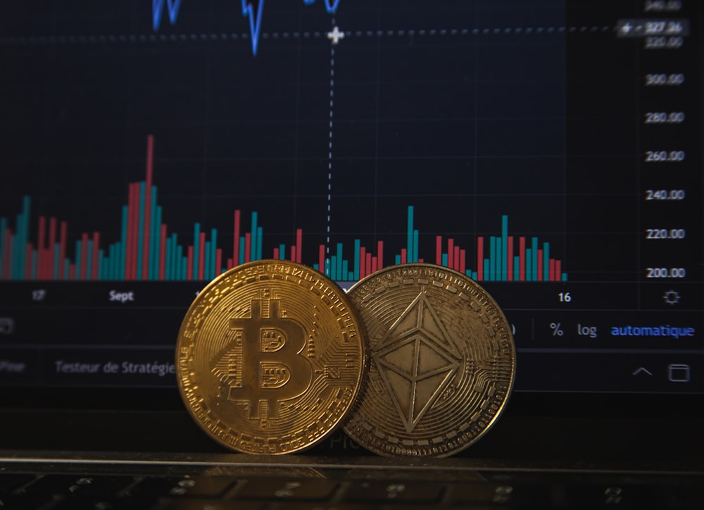 Stablecoins Explained: How They Hold the Dollar Peg